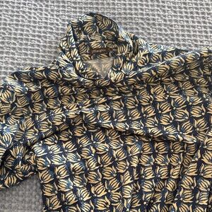 J. McLaughlin Navy and Beige Leaf Print Top